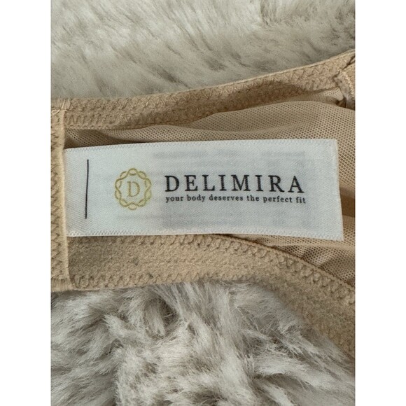 Delimira Bra Size 38D Tan Unlined Underwire Adjustable Clasp Back  Lace Feminine - Picture 6 of 8